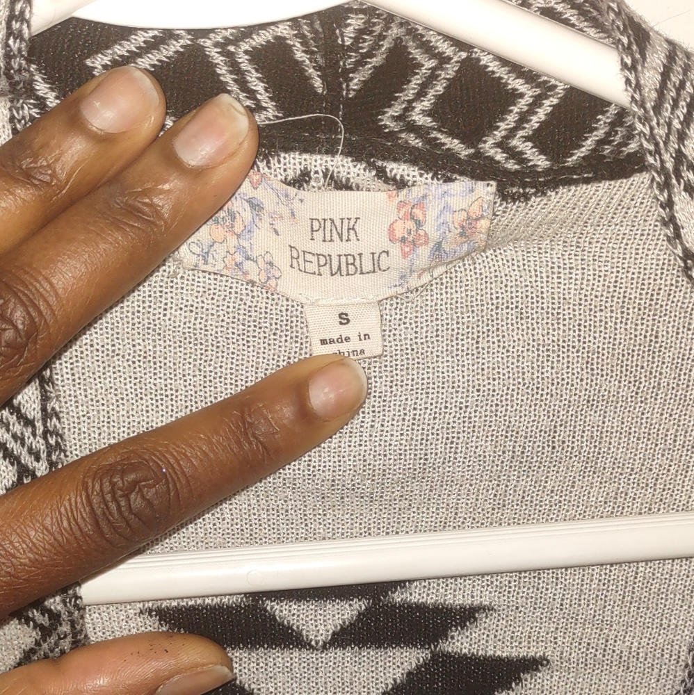 Aztec print sweater - Picture 2 of 3